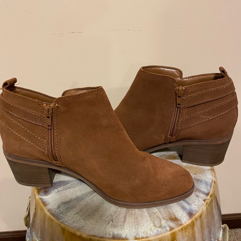 Sonoma Brown Ankle Boots
